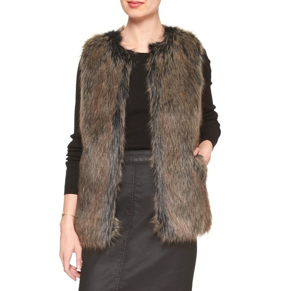 [Banana Republic] Smoky Gray Fur Vest - Picture 1 of 9